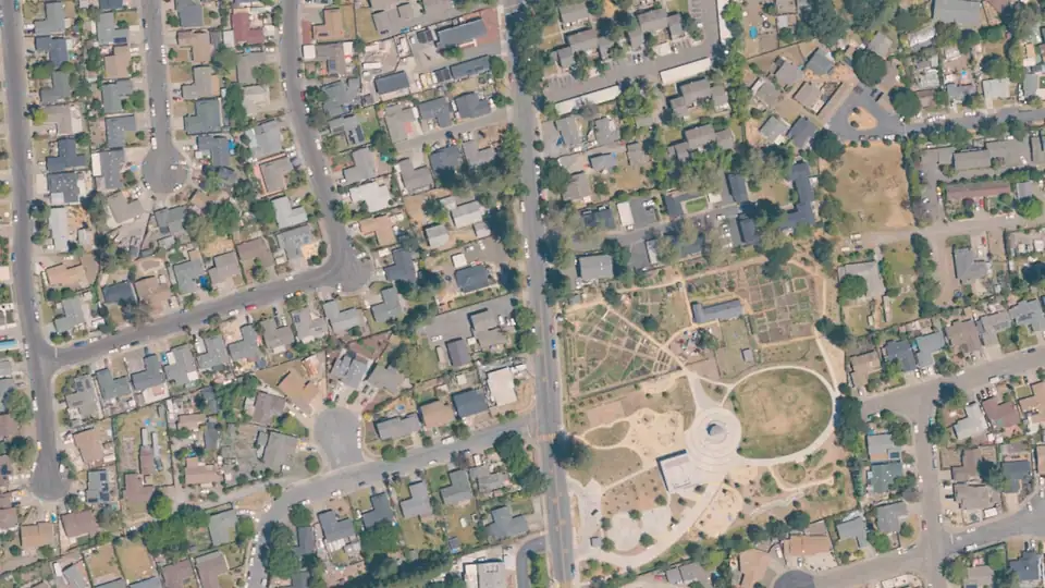 Aerial view of Bayer Park & Gardens and its surroundings